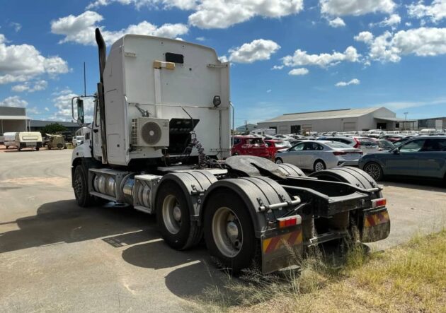 **Wrecking** 2011 Mack CMMT - Image 48