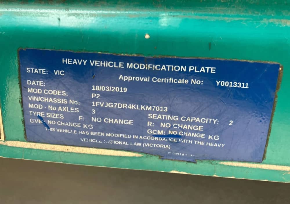 **Wrecking** 2019 Freightliner Coronado 114 - Image 2