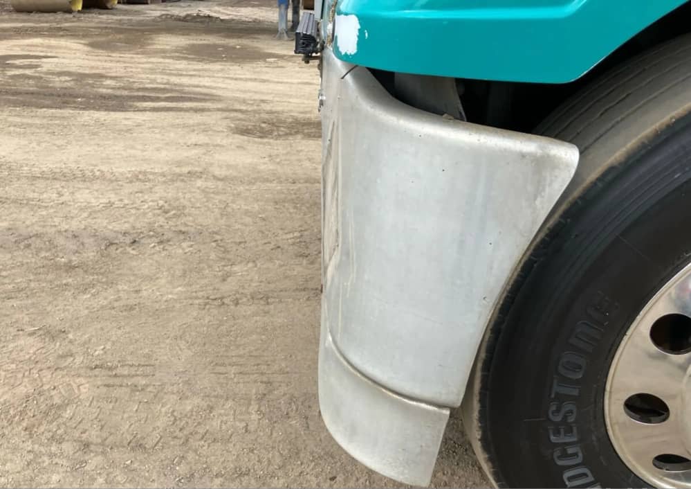 **Wrecking** 2019 Freightliner Coronado 114 - Image 4