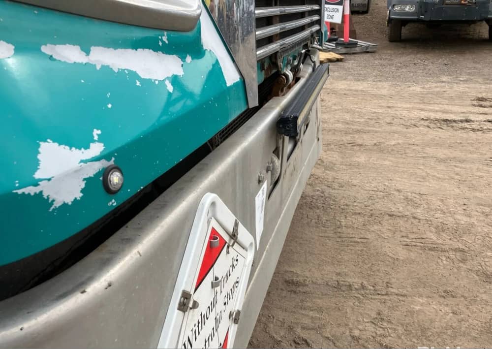 **Wrecking** 2019 Freightliner Coronado 114 - Image 7