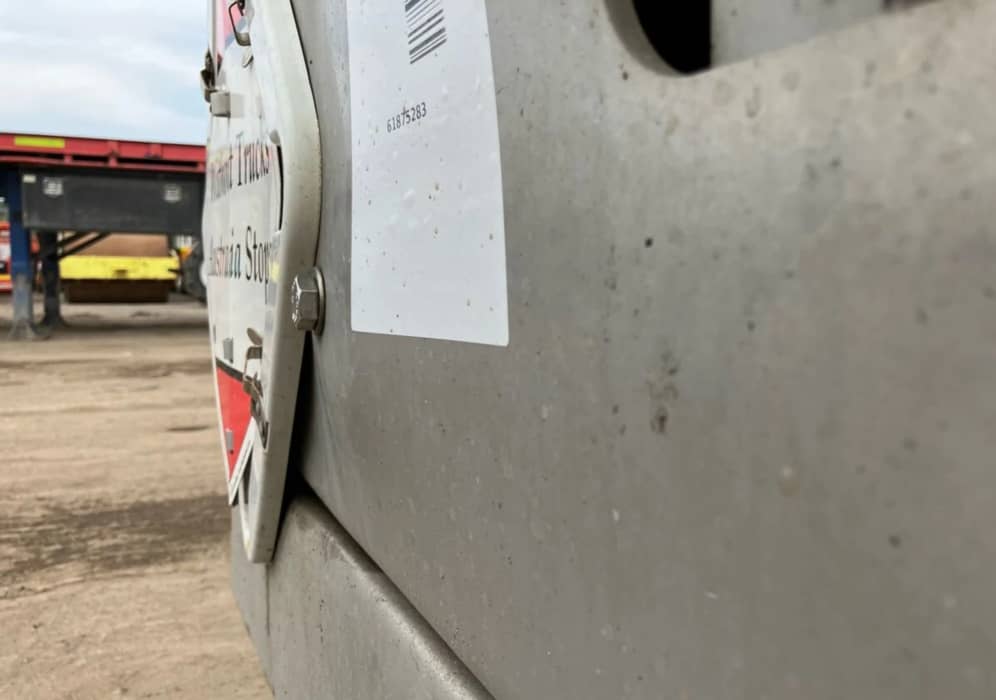 **Wrecking** 2019 Freightliner Coronado 114 - Image 8