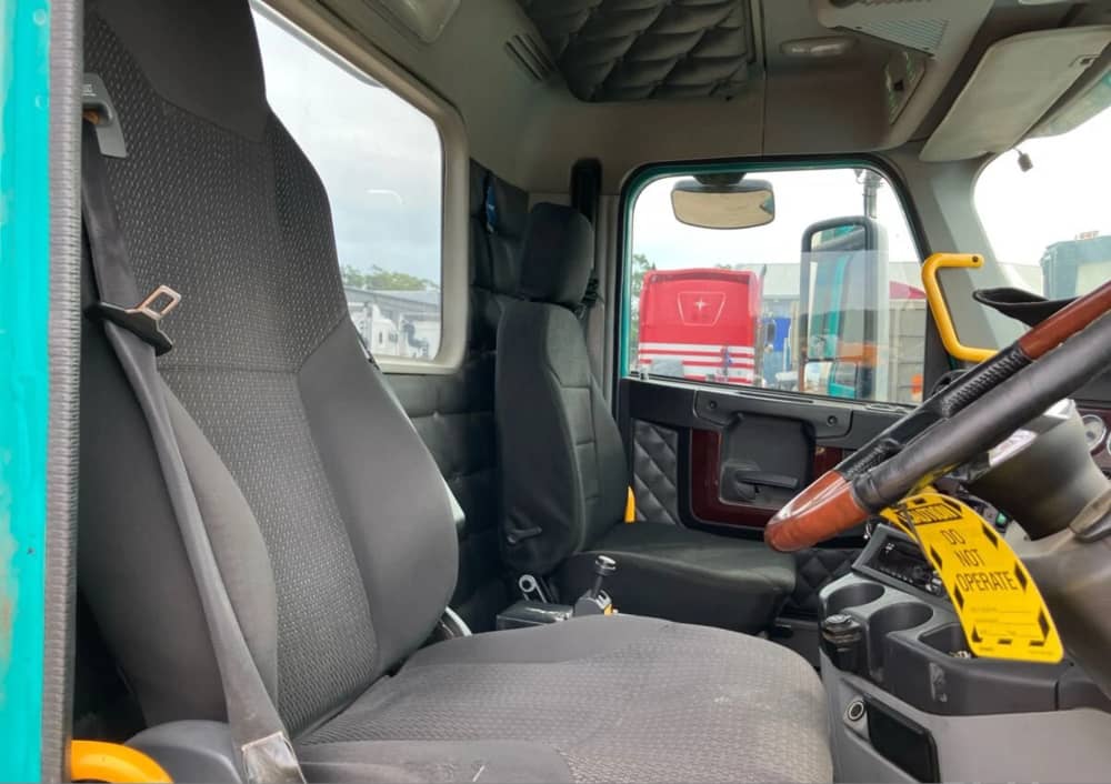 **Wrecking** 2019 Freightliner Coronado 114 - Image 23