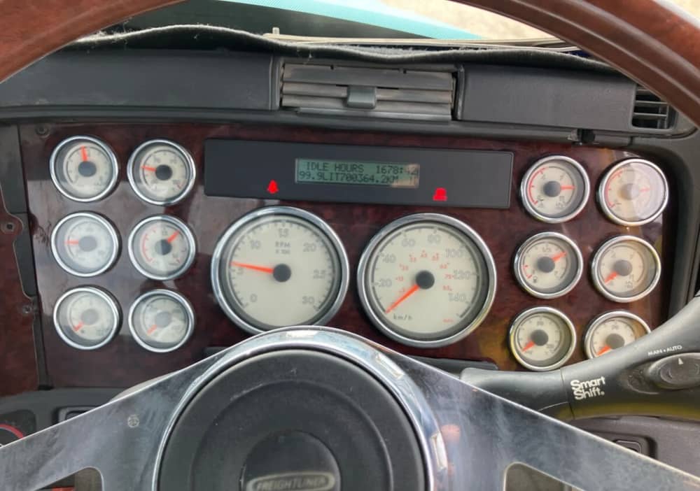 **Wrecking** 2019 Freightliner Coronado 114 - Image 25