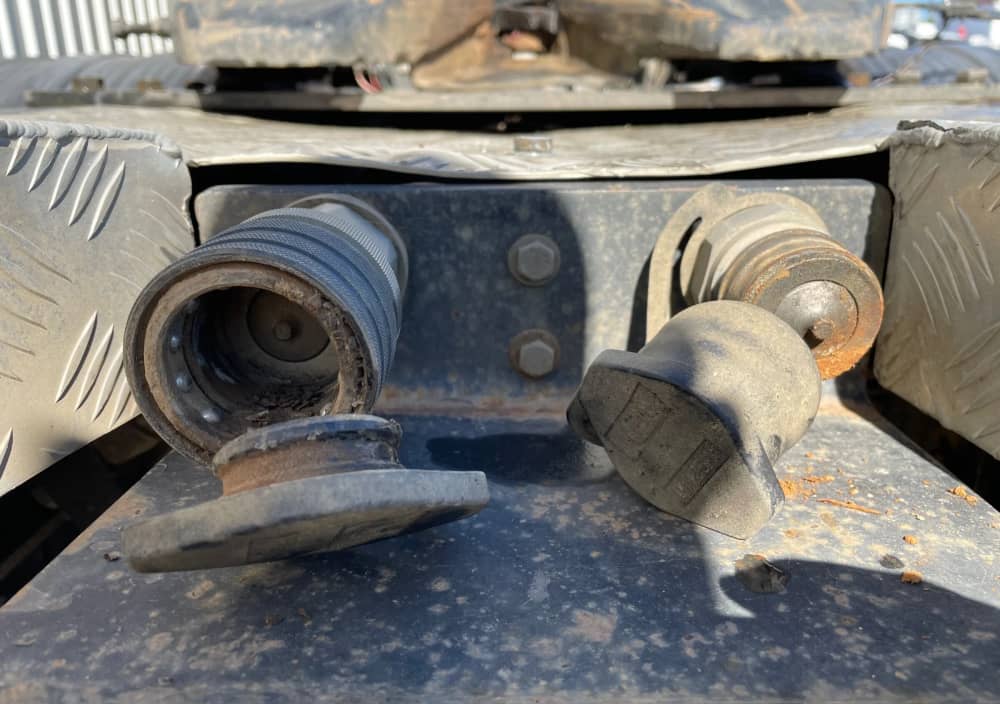 **Wrecking** 2013 Freightliner Argosy FLH - Image 13