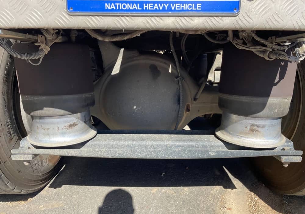 **Wrecking** 2013 Freightliner Argosy FLH - Image 29