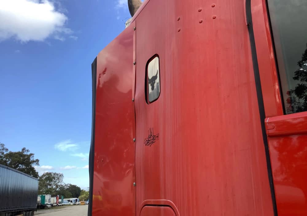 **Wrecking** 2014 Freightliner FLX Coronado - Image 2