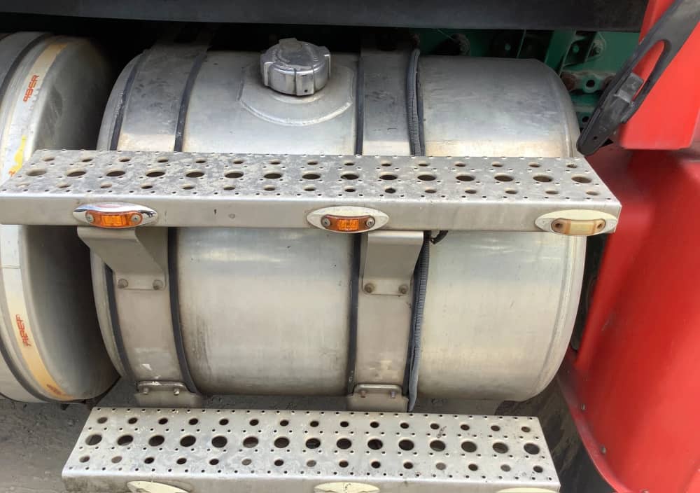 **Wrecking** 2014 Freightliner FLX Coronado - Image 14