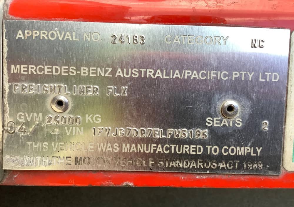 **Wrecking** 2014 Freightliner FLX Coronado - Image 15