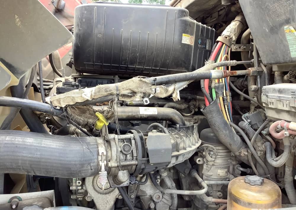 **Wrecking** 2014 Freightliner FLX Coronado - Image 23