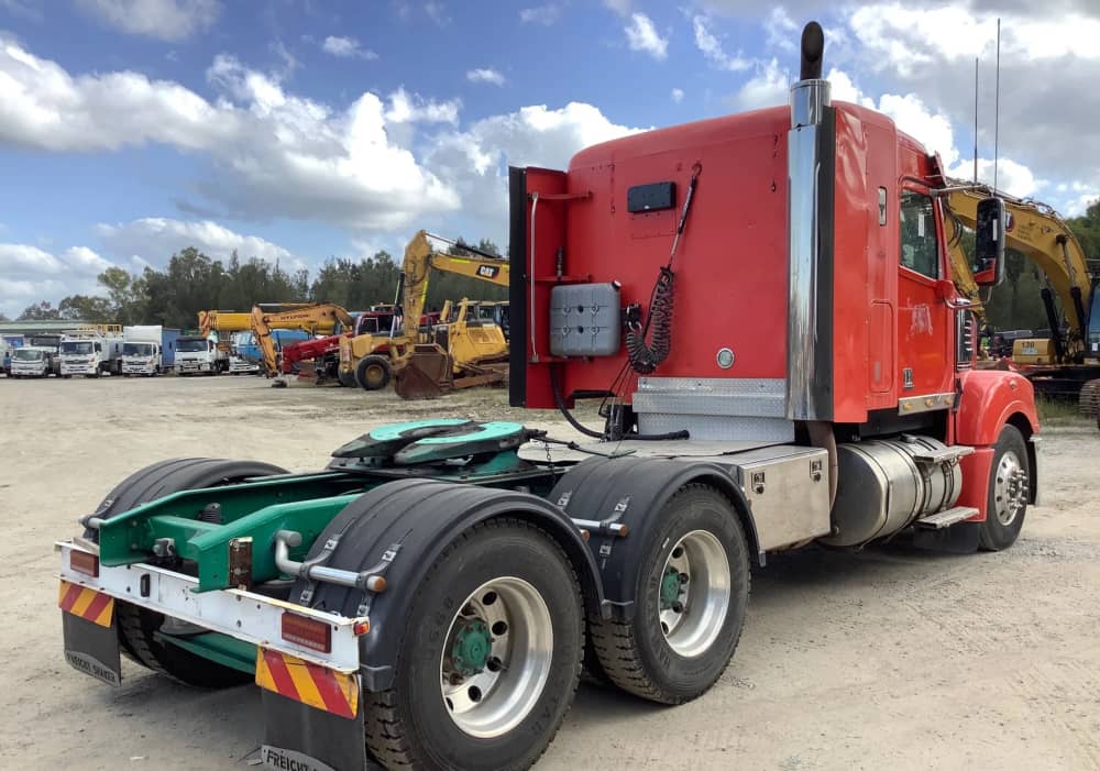 **Wrecking** 2014 Freightliner FLX Coronado - Image 28