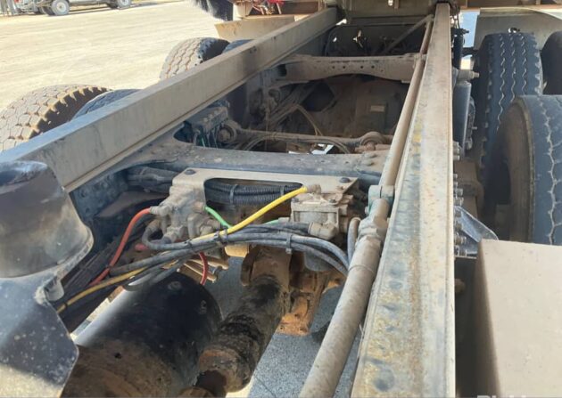 **Wrecking** 2010 Mack CMMR Granite - Image 7