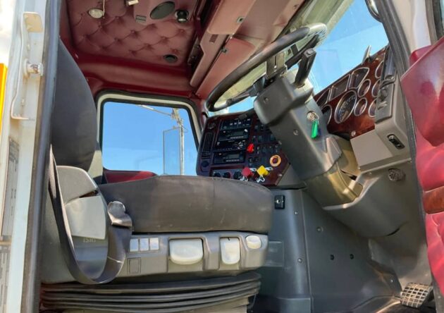 **Wrecking** 2018 Mack Superliner CLXT - Image 6