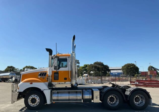 **Wrecking** 2018 Mack Superliner CLXT - Image 24