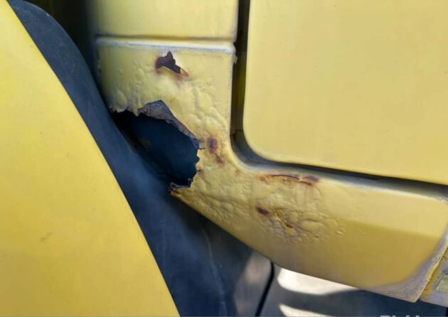 **Wrecking** 2009 Mack CSMR - Image 19