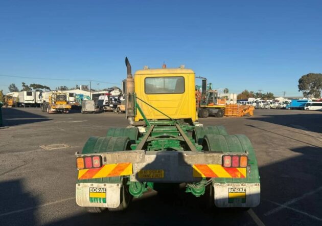 **Wrecking** 2009 Mack CSMR - Image 33