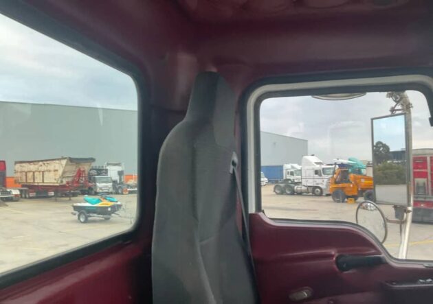 ** Wrecking** 2017 Mack Superliner CLXT - Image 2