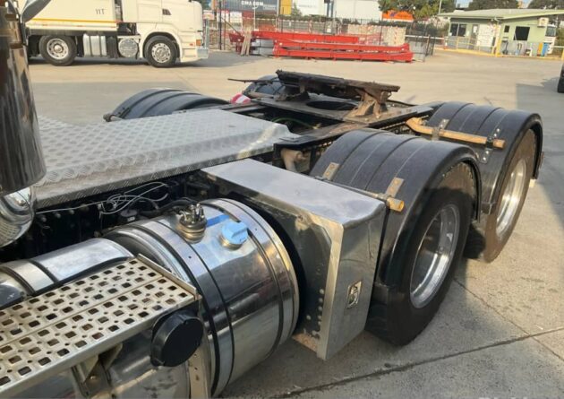 ** Wrecking** 2017 Mack Superliner CLXT - Image 13