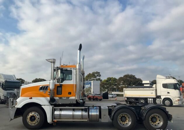 ** Wrecking** 2017 Mack Superliner CLXT - Image 28