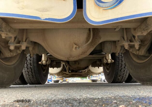 ** Wrecking** 2005 Mack Trident - Image 52
