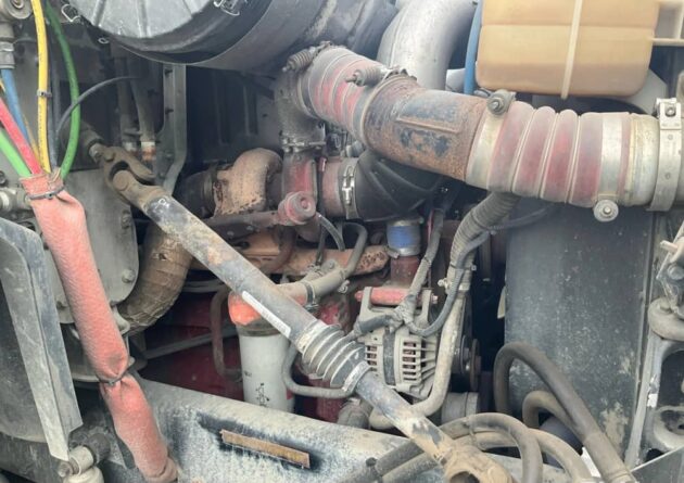**Wrecking** 2009 Mack Metro Liner CSMR - Image 11