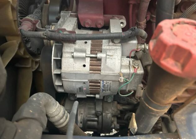 **Wrecking** 2017 Mack Superliner CLXT - Image 7