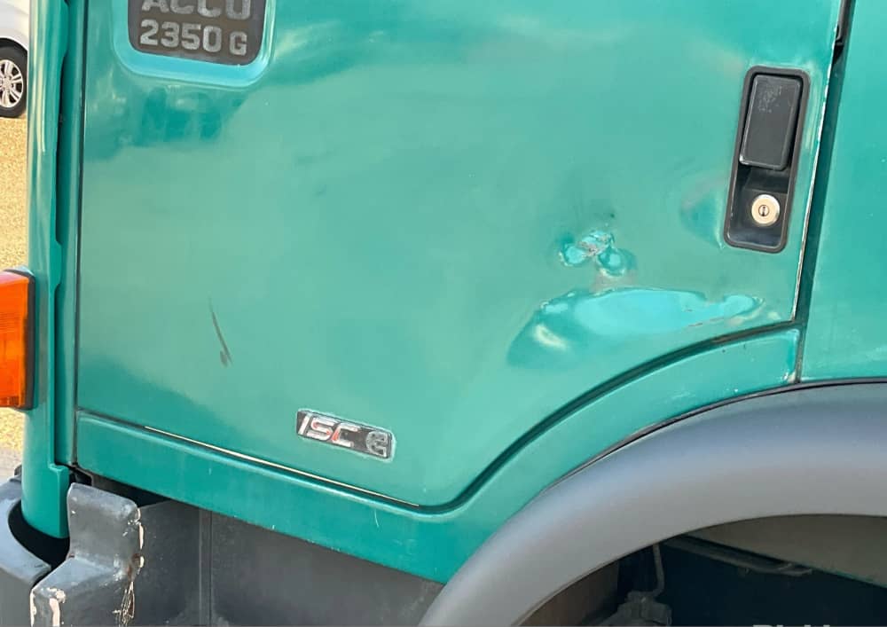 **Wrecking** 2001 International ACCO - Image 4