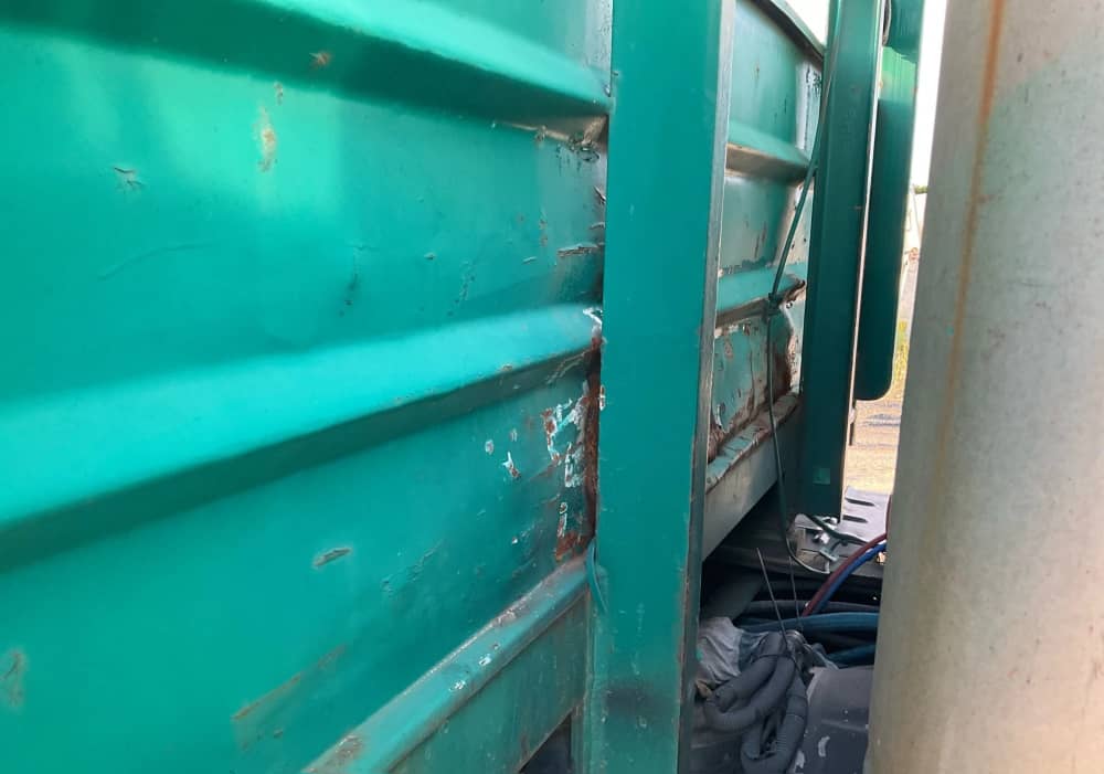 **Wrecking** 2001 International ACCO - Image 5