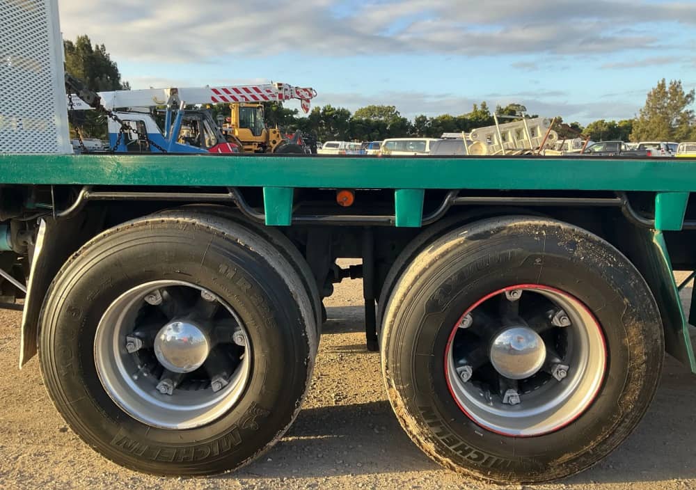 **Wrecking** 2001 International ACCO - Image 13