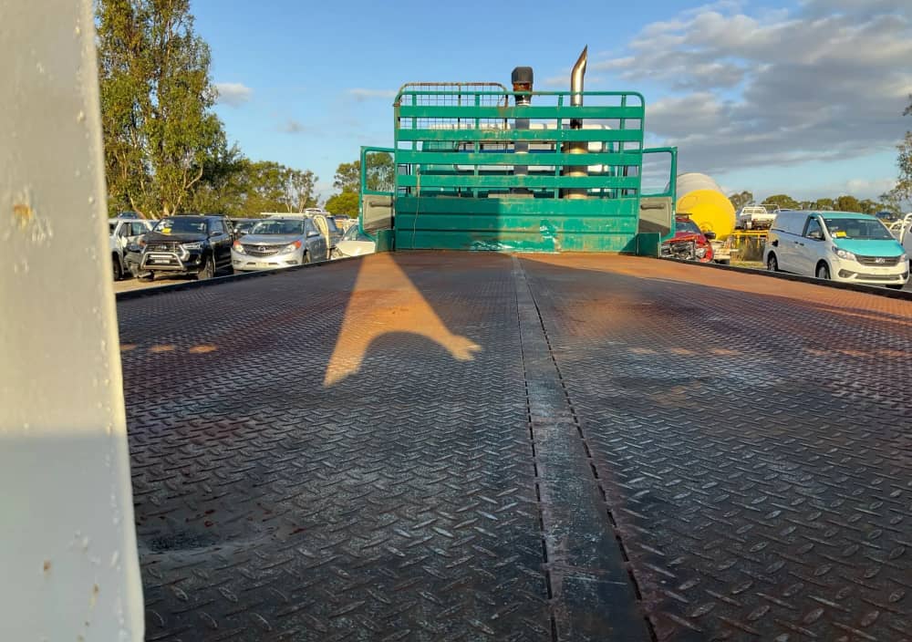 **Wrecking** 2001 International ACCO - Image 14