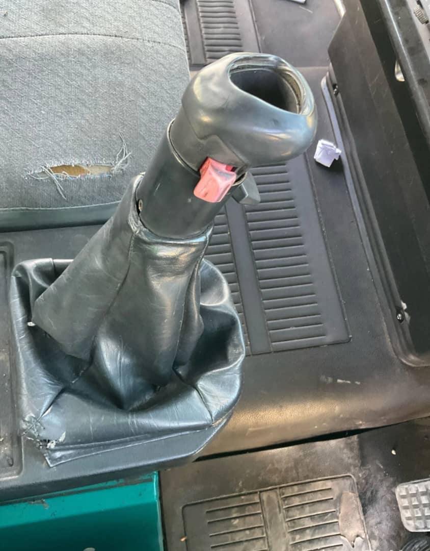 **Wrecking** 2001 International ACCO - Image 22