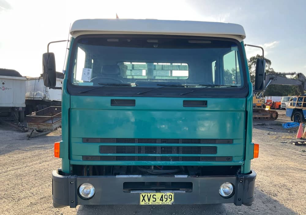 **Wrecking** 2001 International ACCO - Image 29