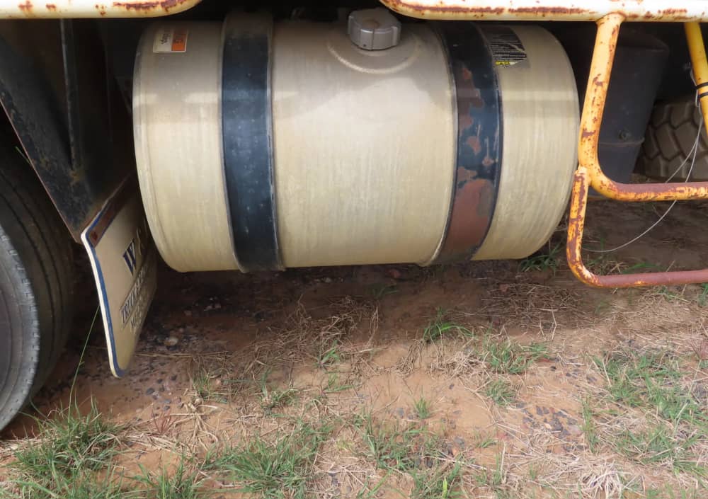 **Wrecking** International TK2670 - Image 16