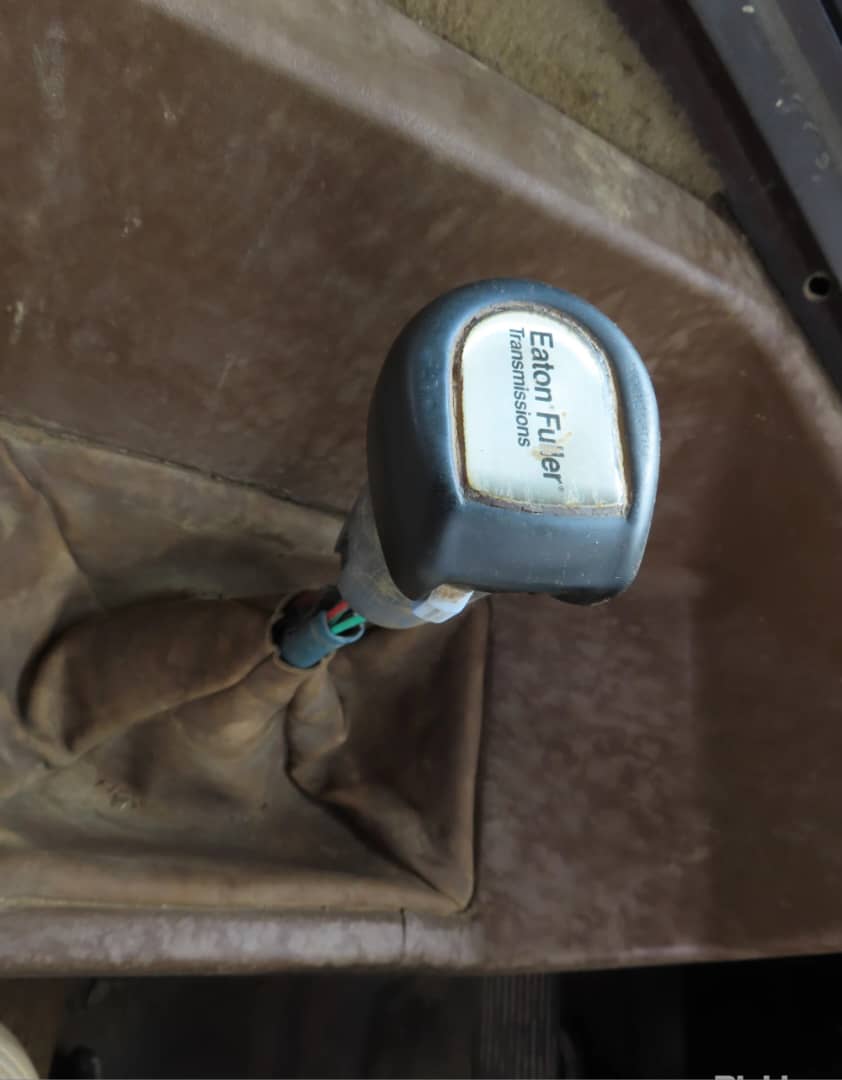 **Wrecking** International TK2670 - Image 32