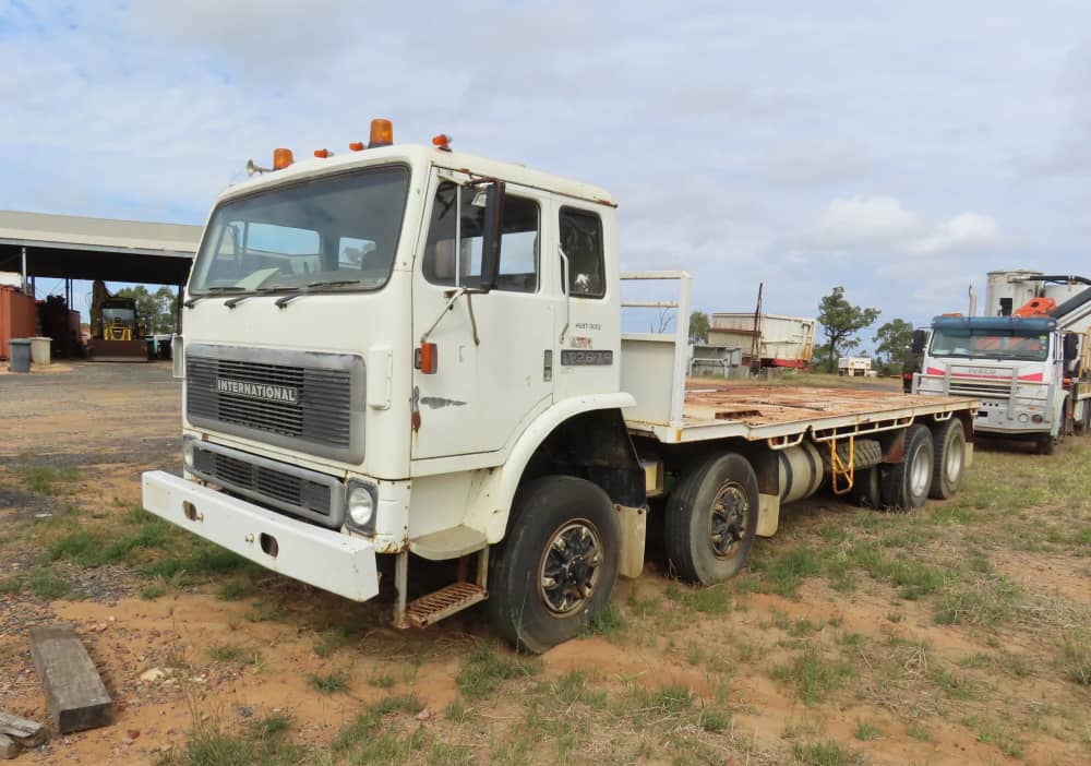 **Wrecking** International TK2670 - Image 40