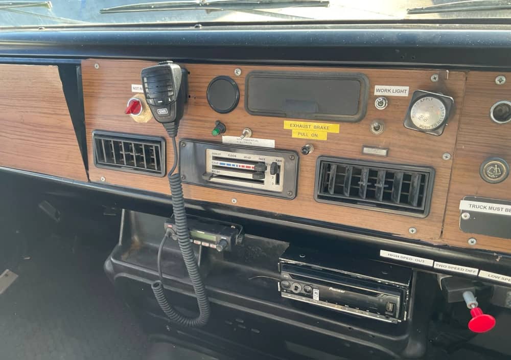 **Wrecking** 1989 International ACCO - Image 3