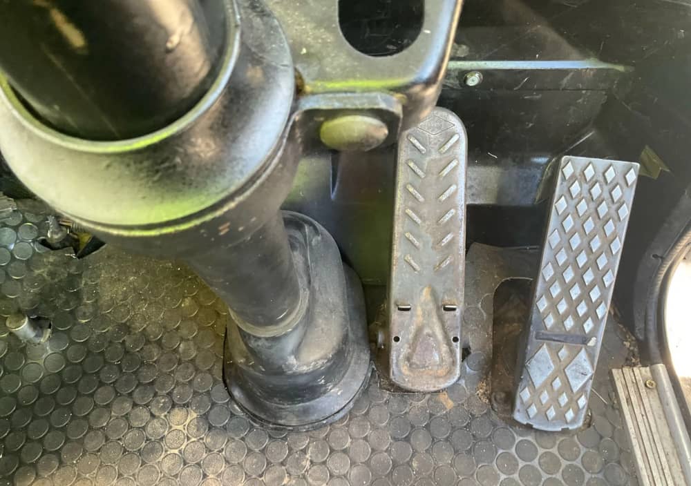 **Wrecking** 1989 International ACCO - Image 8