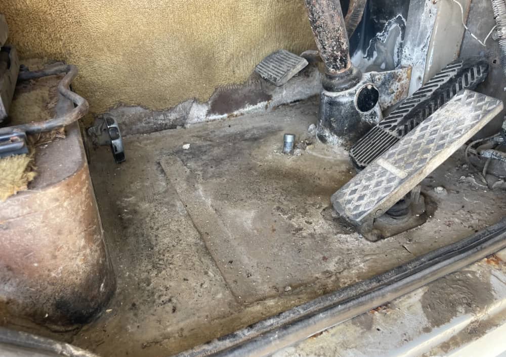 **Wrecking** 1982 International T2670 - Image 7