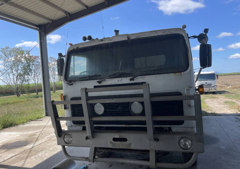 **Wrecking** 1982 International T2670 - Image 42