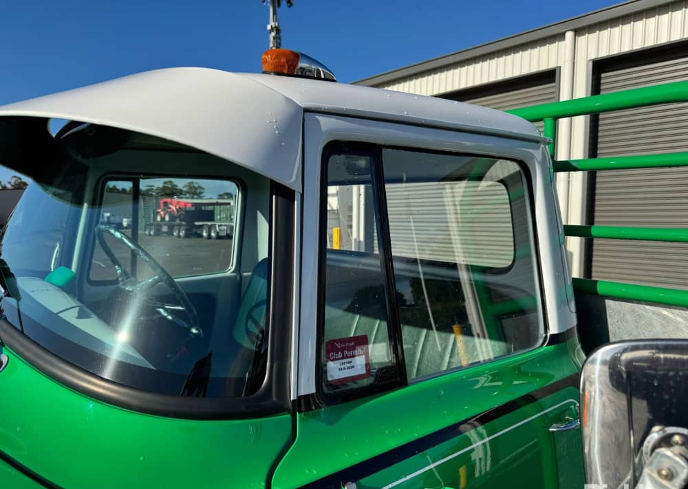 **Wrecking** 1965 International AB180 Series - Image 25