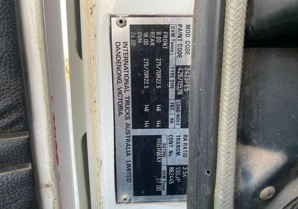 **Wrecking** 1997 International ACCO 2350G - Image 5