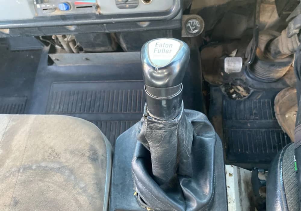 **Wrecking** 1997 International ACCO 2350G - Image 13