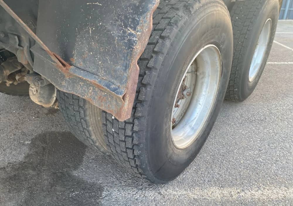 **Wrecking** 1997 International ACCO 2350G - Image 22