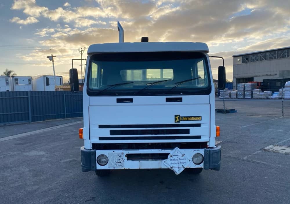 **Wrecking** 1997 International ACCO 2350G - Image 26