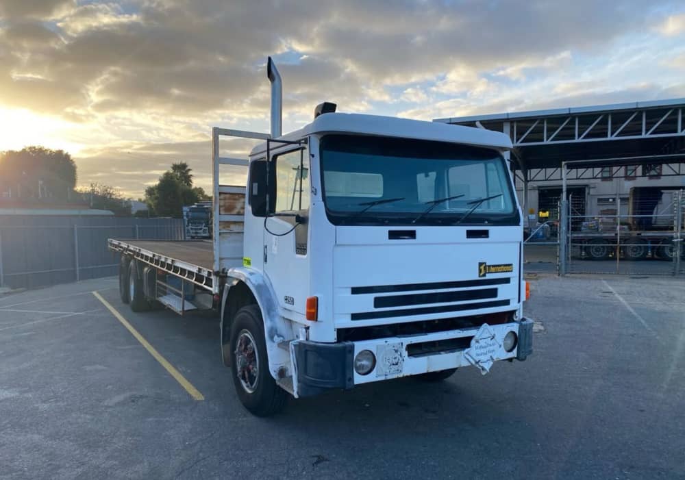 **Wrecking** 1997 International ACCO 2350G