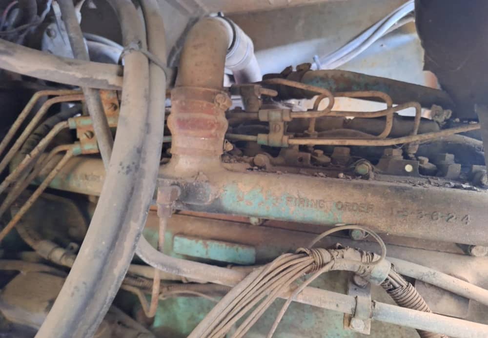 ** Wrecking ** 1984 International ACCO T2650 - Image 8