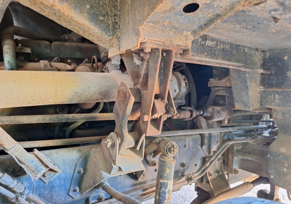 ** Wrecking ** 1984 International ACCO T2650 - Image 9