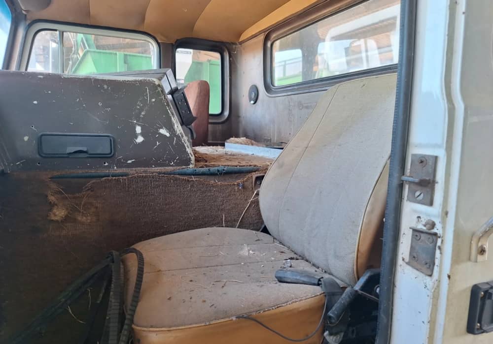 ** Wrecking ** 1984 International ACCO T2650 - Image 17