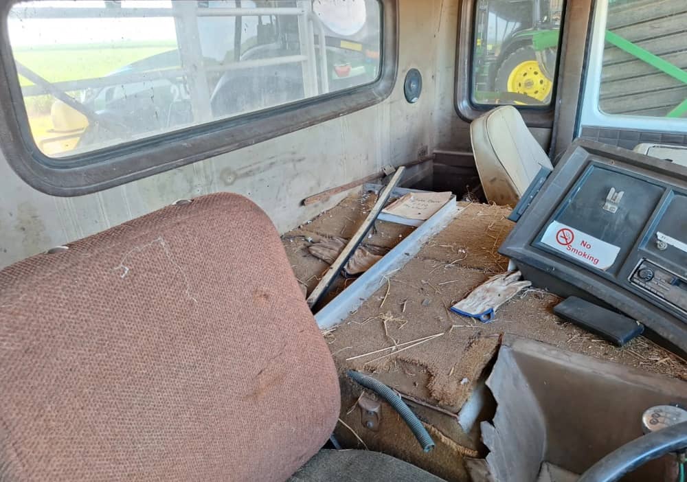 ** Wrecking ** 1984 International ACCO T2650 - Image 18