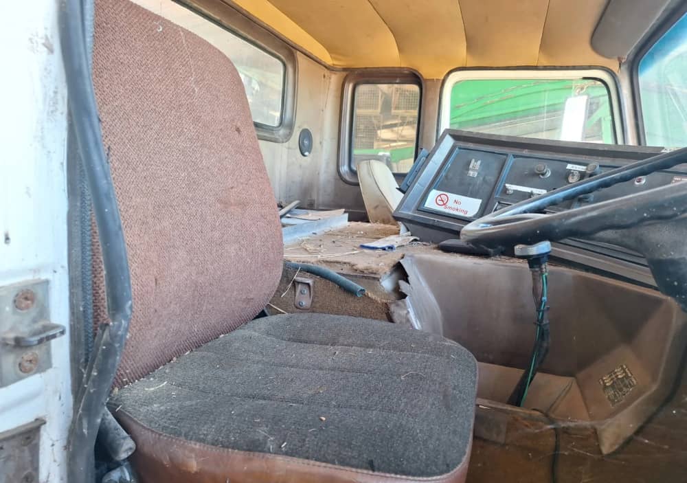 ** Wrecking ** 1984 International ACCO T2650 - Image 23