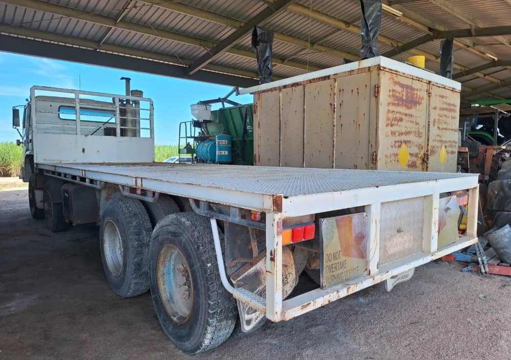 ** Wrecking ** 1984 International ACCO T2650 - Image 27